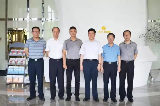 金書波委員蒞臨達意隆考察調研