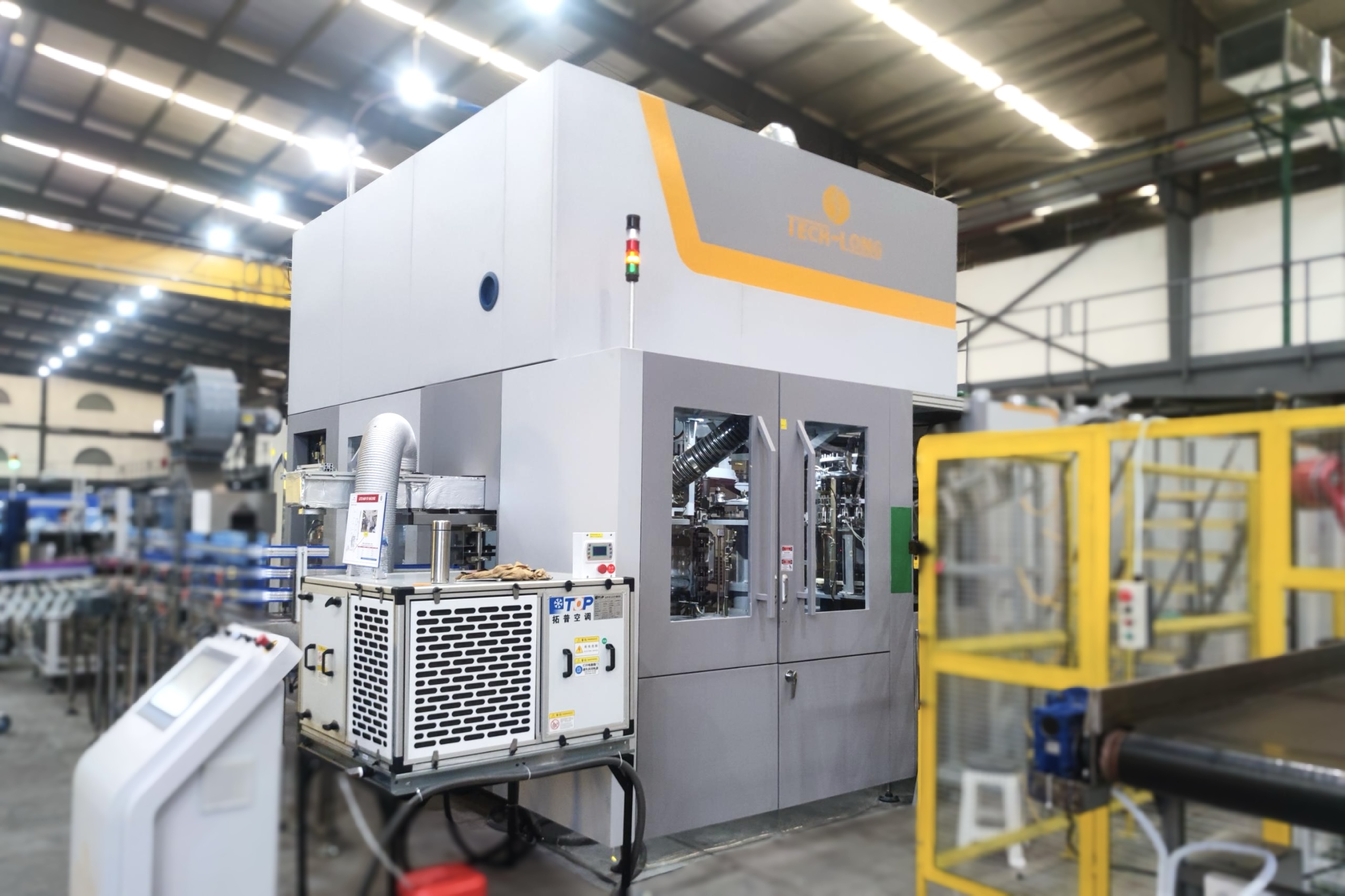 高效低耗，品質(zhì)之選：達意隆PET 5加侖吹瓶機引領(lǐng)市場新風(fēng)尚！