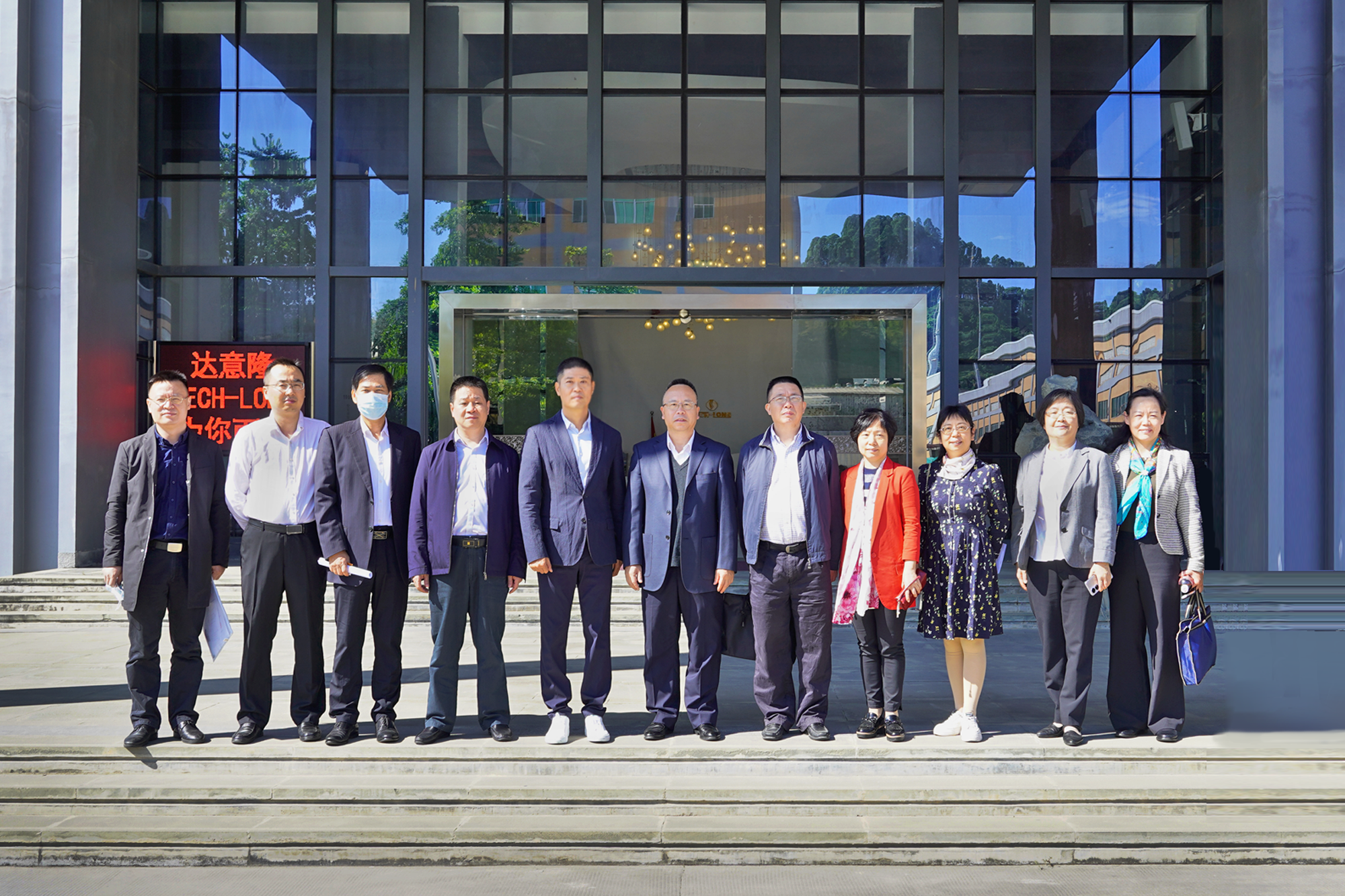 封面.png 封面.png